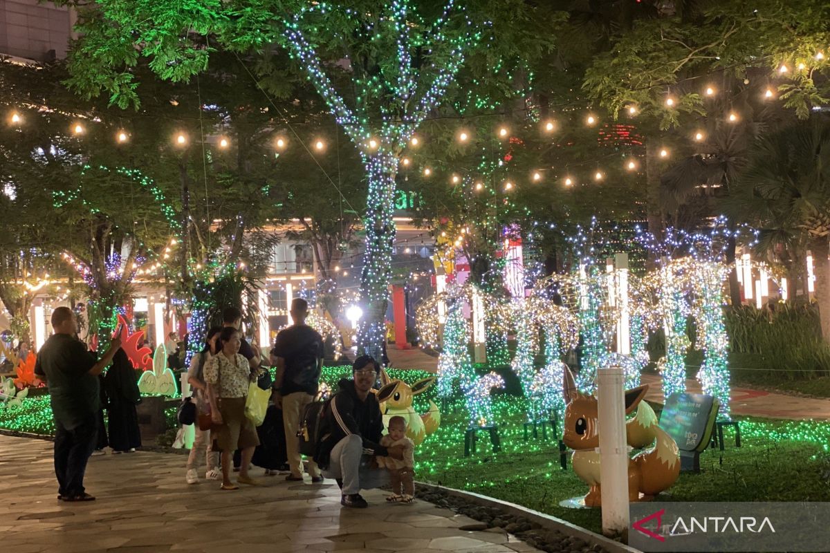 Sambut natal bersama Pokemon dan Tribeca di Central Park